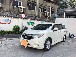 Nissan Quest 2015