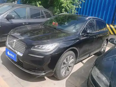 Lincoln Adventurer 2021