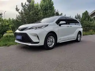 Toyota Granvia 2023
