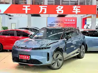 Lynk & Co 08 EM-P 2024