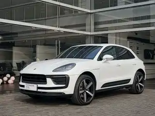 Porsche Macan 2025
