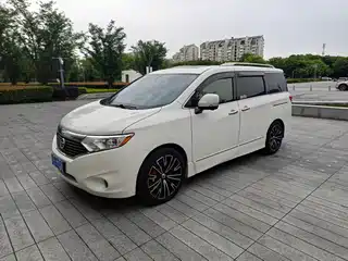Nissan Quest 2015