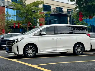 GAC Trumpchi M8 2022