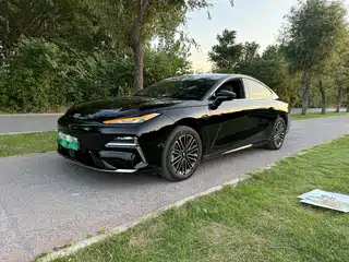 Geely Galaxy Xingyao 8 2025