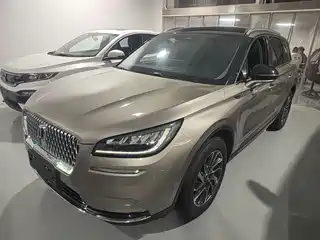 Lincoln Adventurer 2020