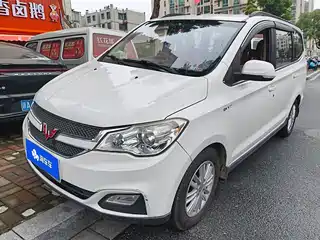 Wuling Motors Hongguang 2015
