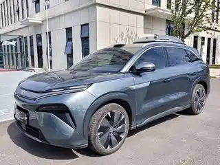 BYD Tang L 2025