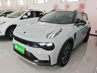 Lynk & Co 01 2022
