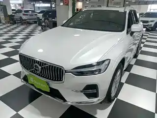 Volvo XC60 2022