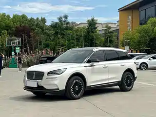 Lincoln Adventurer 2020