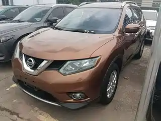 Nissan X-Trail 2015