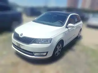 Škoda Rapid Spaceback 2016