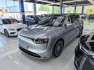 AITO Wenjie M8 2025