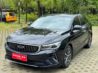 Geely Emgrand 2021