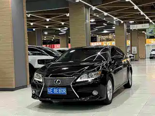 Lexus ES 2015