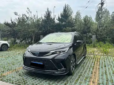 Toyota Granvia 2024