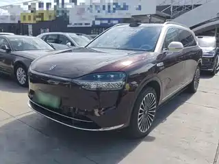 AITO Wenjie M9 2025