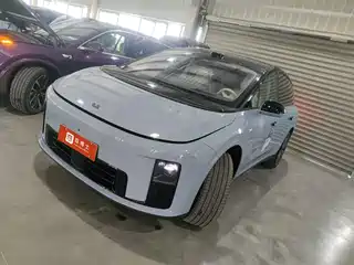 Li Auto Li i8 2025
