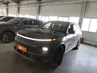 Li Auto Li L8 2025