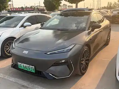 Geely Galaxy E8 2025