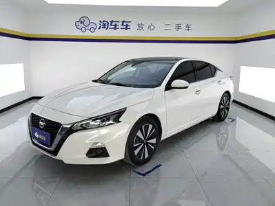 Nissan Teana 2022