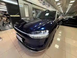 AITO Wenjie M9 2025