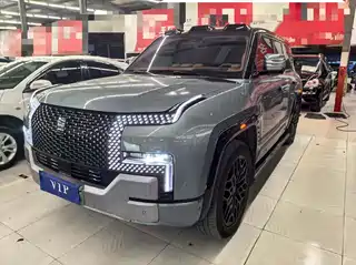 Yangwang U8 2023
