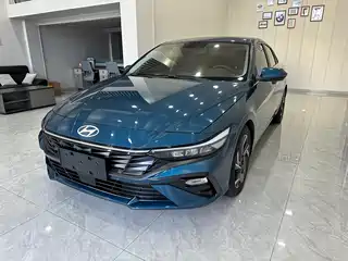 Hyundai Elantra 2023