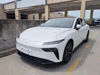 Dongfeng Yipai eπ007 2025