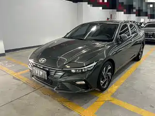 Hyundai Elantra 2024