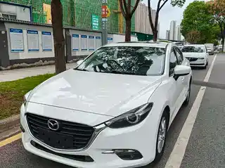 Mazda Mazda3 Axela 2018