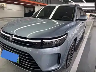 AITO Wenjie M7 2023