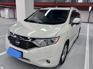Nissan Quest 2015