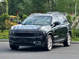Lynk & Co 01 2018