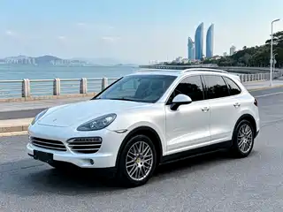 Porsche Cayenne 2014