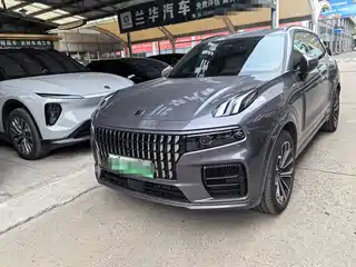 Lynk & Co 09 EM-P 2022