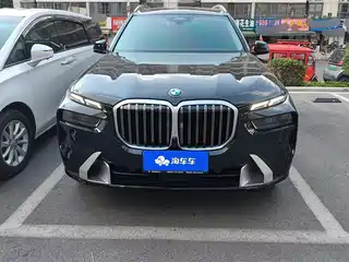 BMW BMW X7 2024