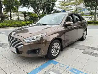 Ford Escort 2014