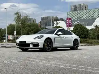 Porsche Panamera 2016