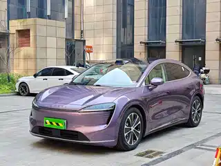 Zhijie Luxeed R7 2024