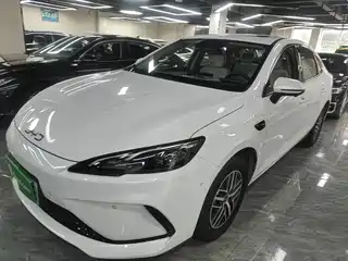BYD Hai Bao 05 DM-i 2025