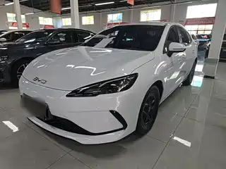 BYD Hai Bao 05 DM-i 2025