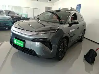 BYD Tang L 2025