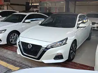 Nissan Teana 2021