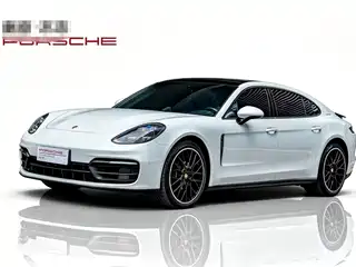 Porsche Panamera 2022