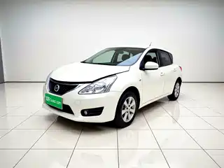 Nissan Tiida 2011