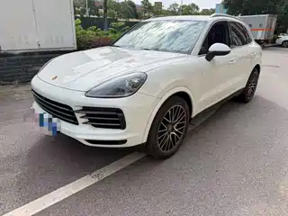 Porsche Cayenne 2023