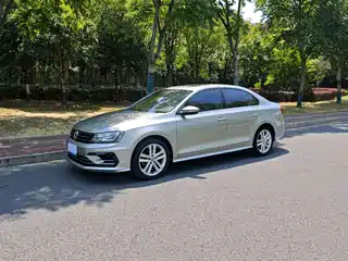 Volkswagen Sagitar 2017