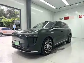 AITO Wenjie M8 2025