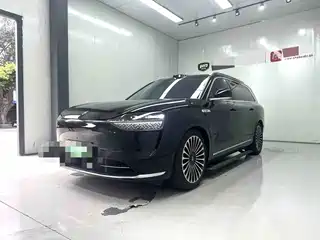 AITO Wenjie M9 2025